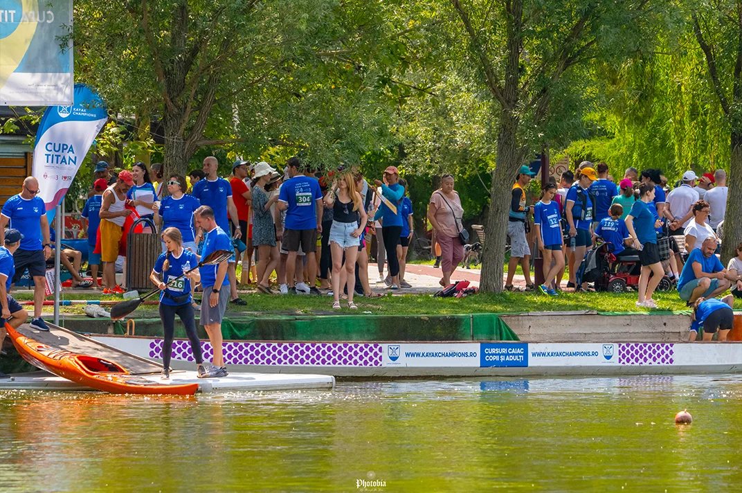 Team building în dragon boat