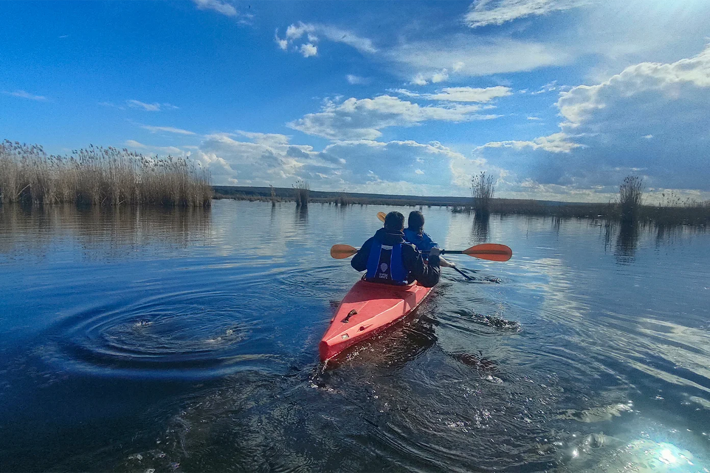 Tură de Caiac pe Comana